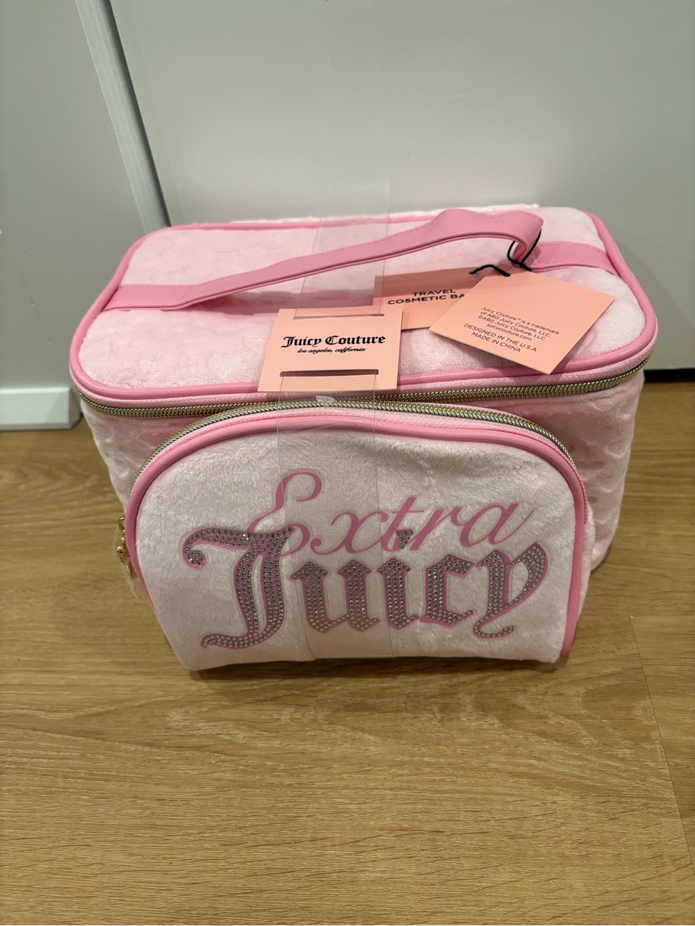 NEW Juicy Couture Extra Juicy Pink Cosmetic Train Case - 2 piece